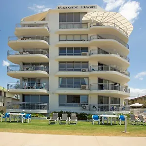 Oceanside - Absolute Beachfront Aparthotel