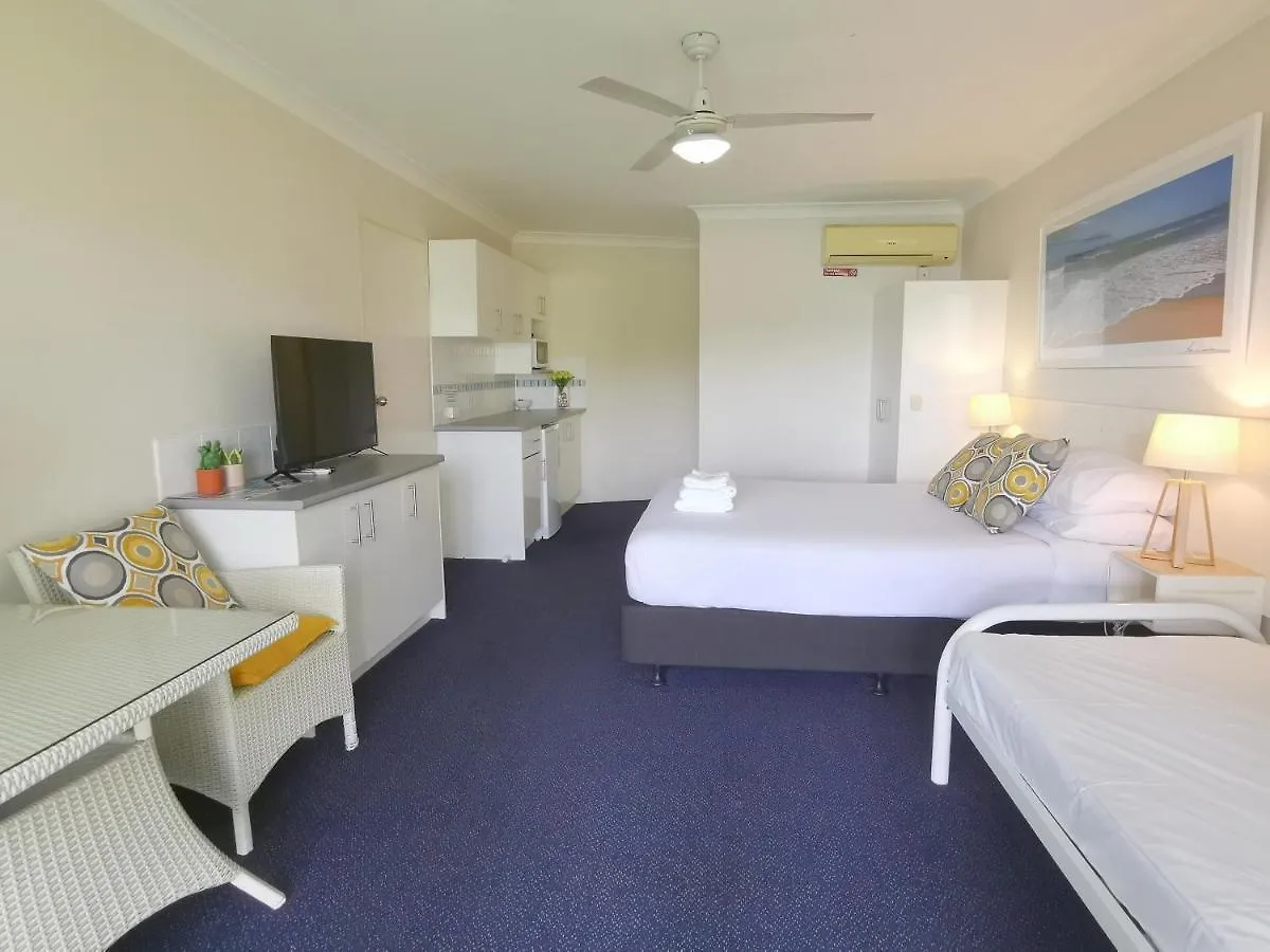 Bay Of Palms Hotel Gold Coast